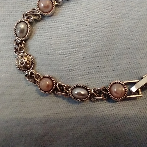 Liz Claiborne Metal Stone Bracelet - Picture 2 of 10